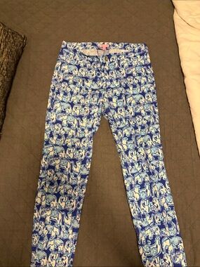 Lilly Pulitzer Blue, Light Blue & White Abstract Elephant Printed Leggings